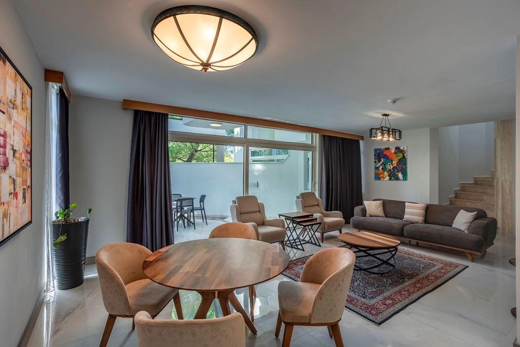 rooms-deluxe-dublex-200-m2