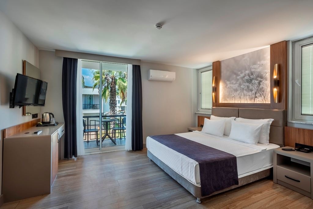 rooms-lake-superior-room