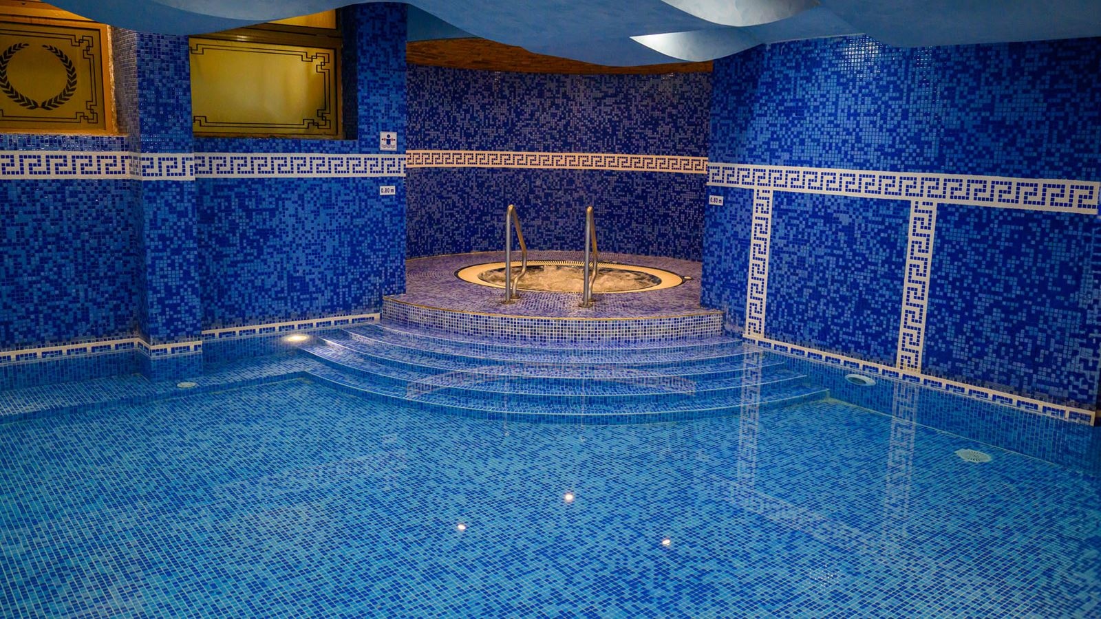 pools-indoor-pool