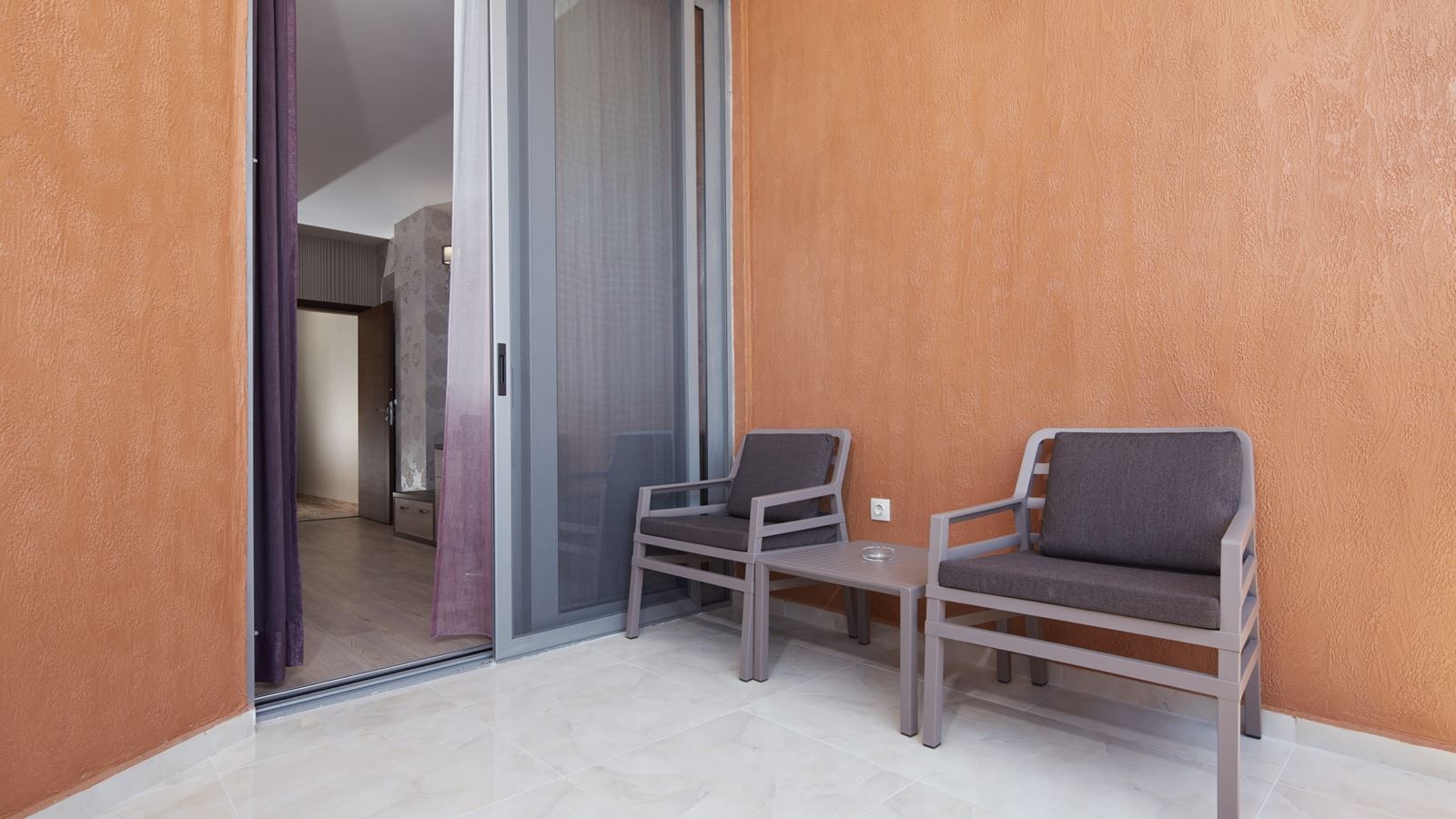 rooms-three-beedroom-apartment-sea-vew