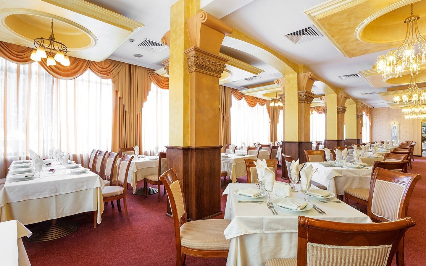 restaurants-romance-restaurant