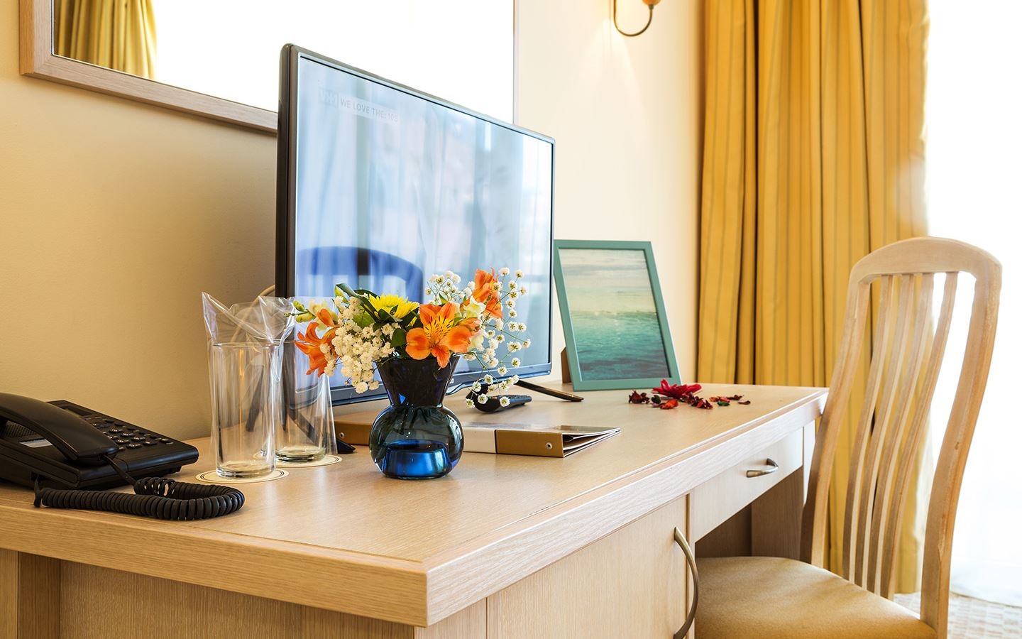 rooms-double-standard-room-balcony