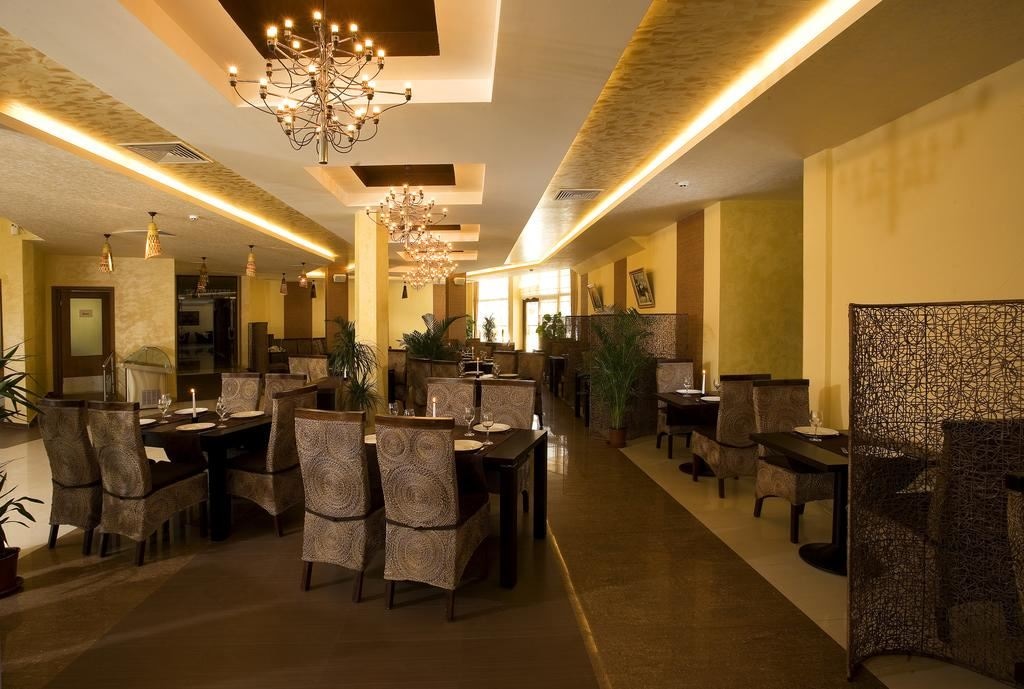 restaurants-restaurants