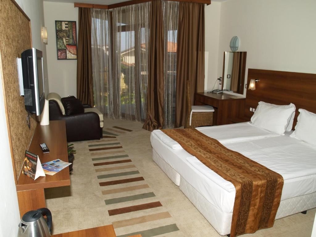 rooms-standard-room-balcony