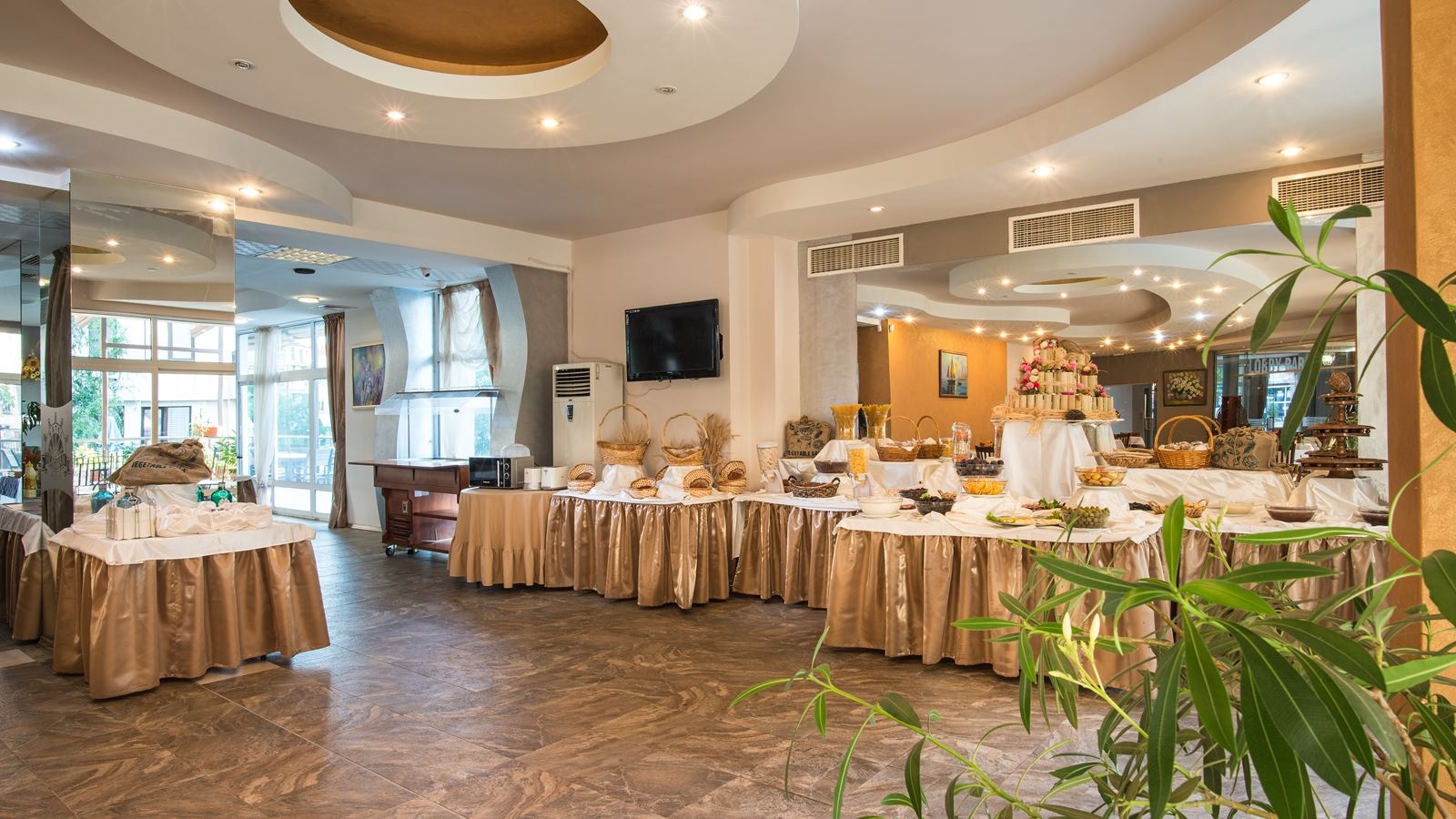 restaurants-restaurants