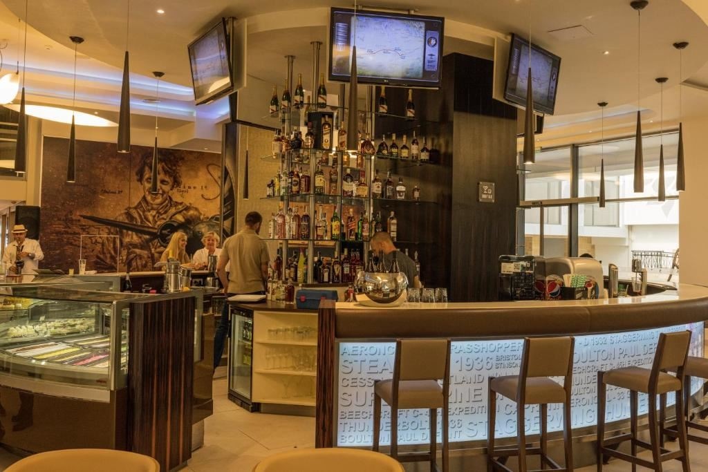 bars-lobby-bar