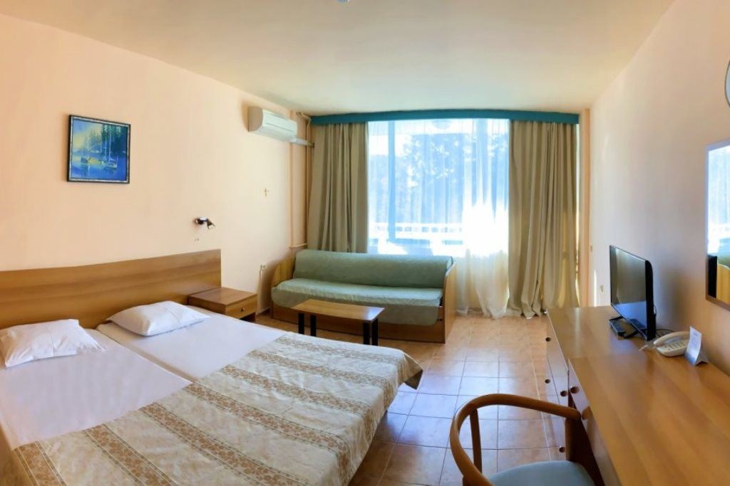 rooms-singleuse-standard-room-park-view-with-kitchenette