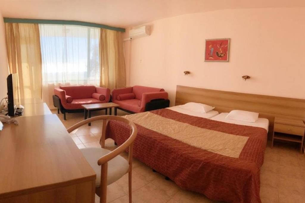 rooms-standard-room-park-view-balcony-or-terrace