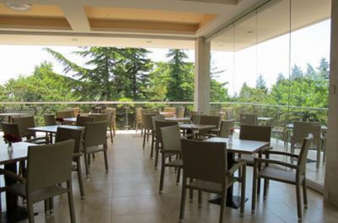 restaurants-restaurants