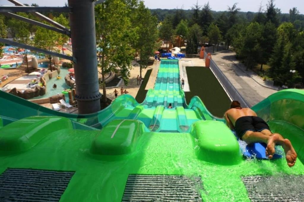 water-park-water-park