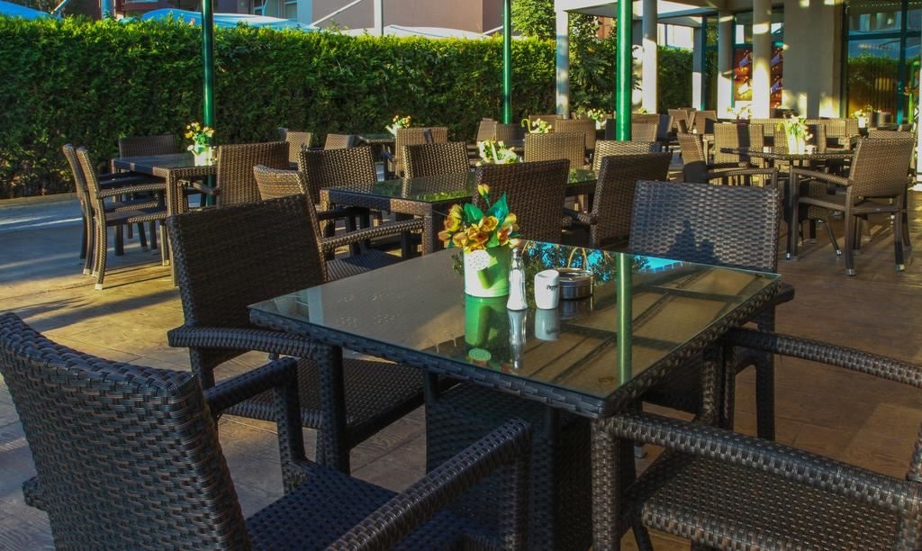 restaurants-restaurants