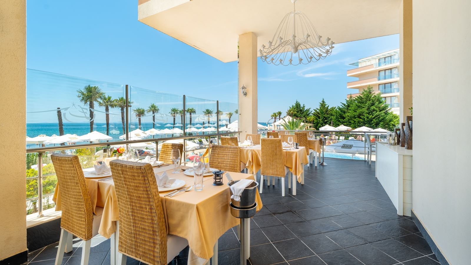 restaurants-alacarte-restaurant