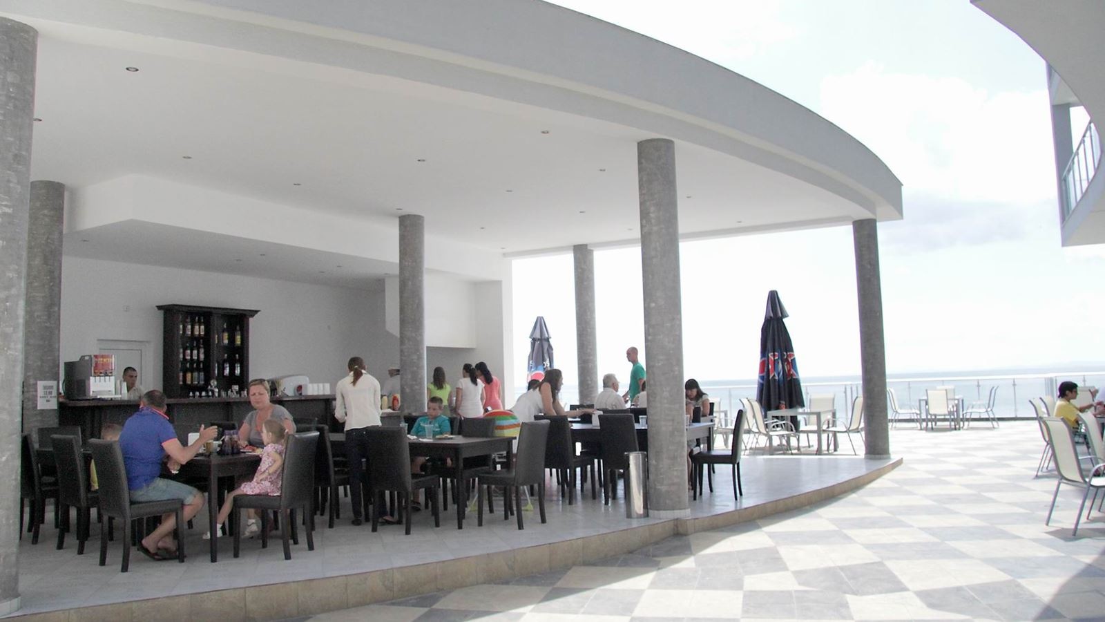 restaurants-restaurants