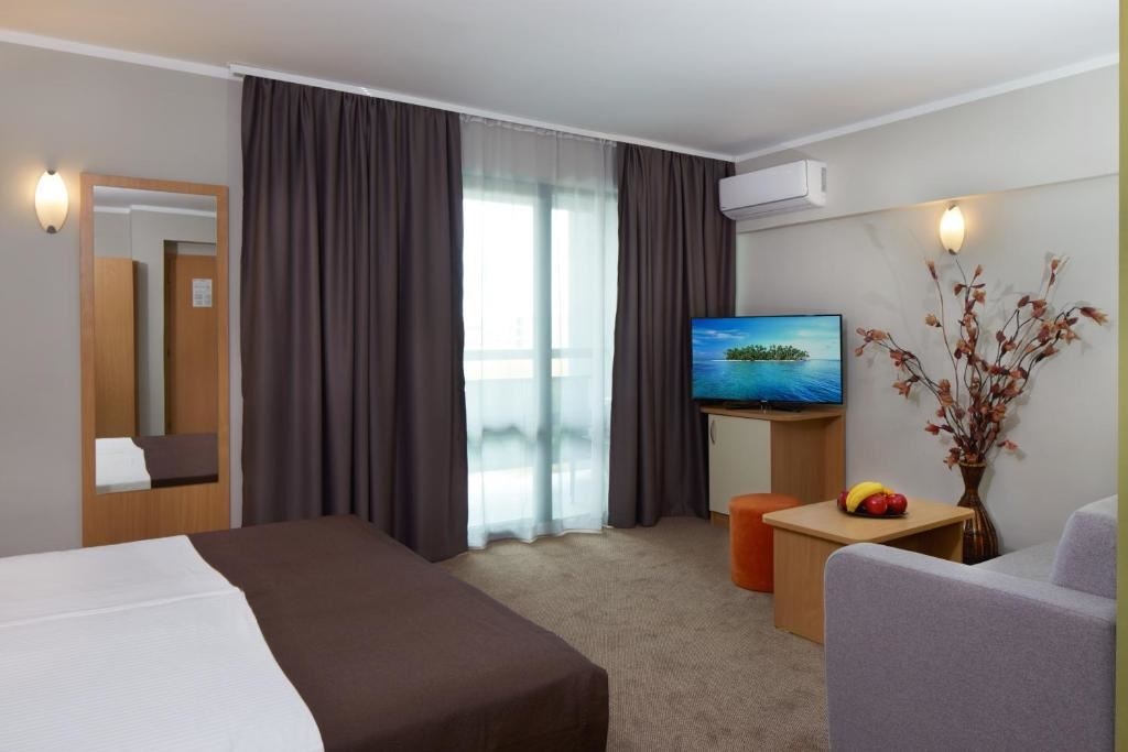 rooms-standard-studio-balcony