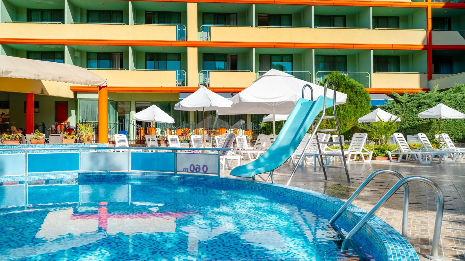 pools-outdoor-childrens-pool