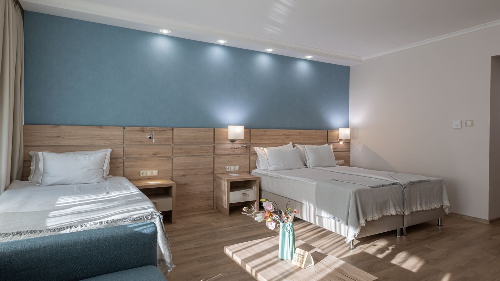 rooms-standard-studio-balcony