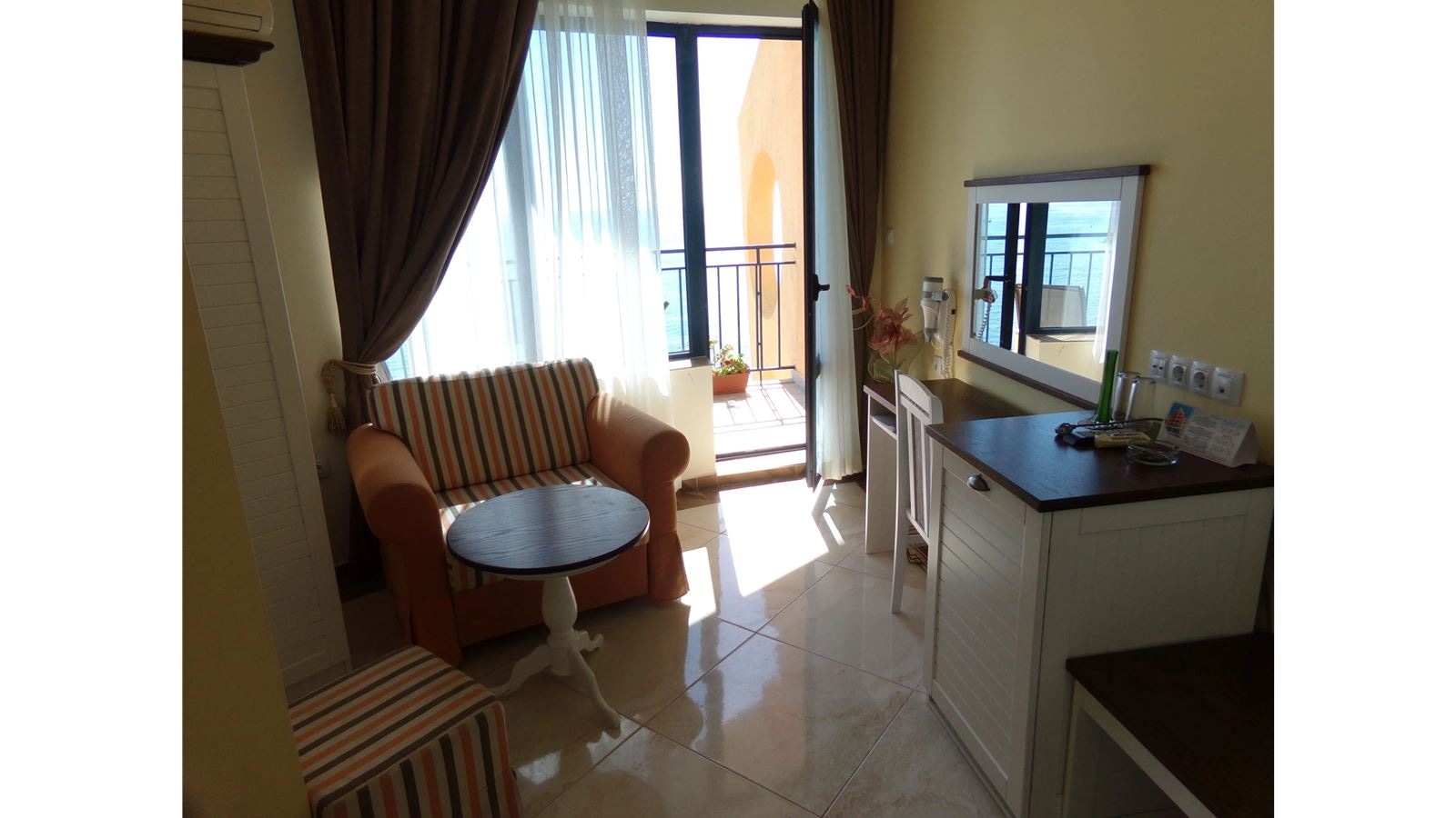 rooms-superior-room-balcony-or-terrace