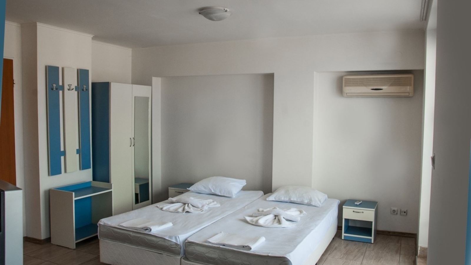 rooms-standard-room-balcony-or-terrace