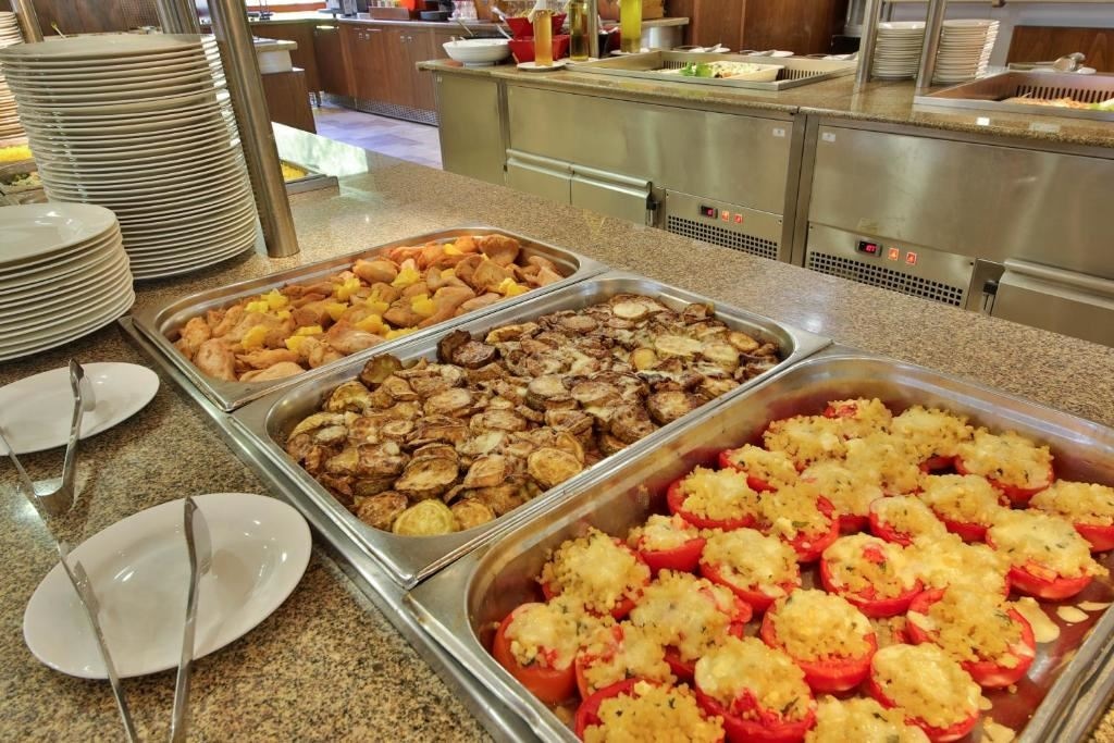 restaurants-restaurants