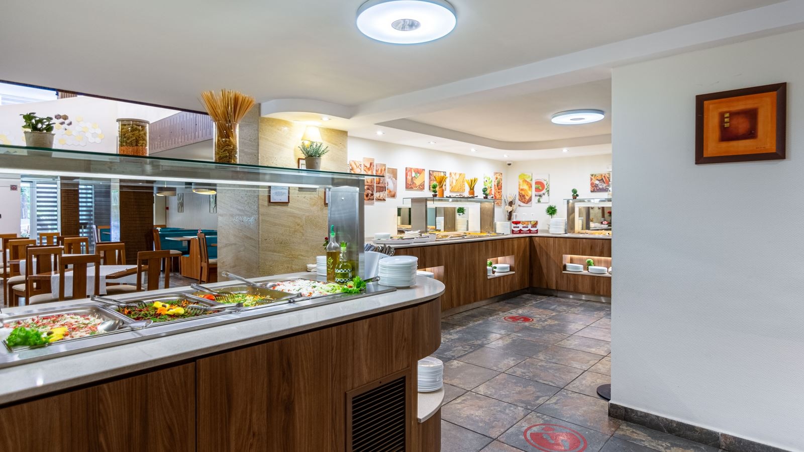 restaurants-main-restaurant