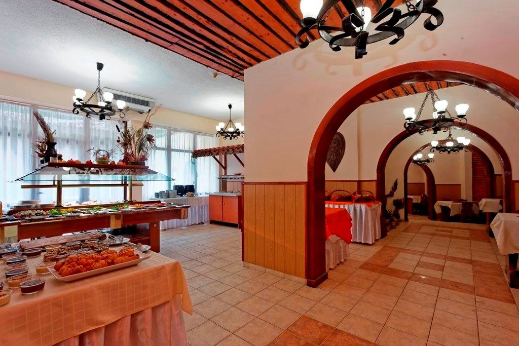 restaurants-main-restaurant