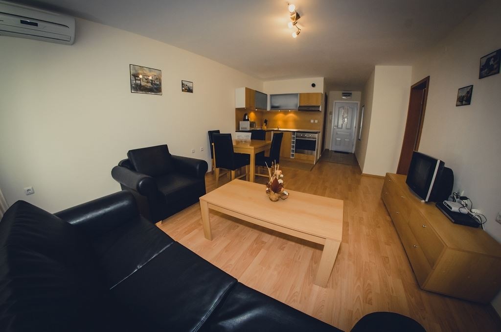 rooms-two-bedroom-apartment