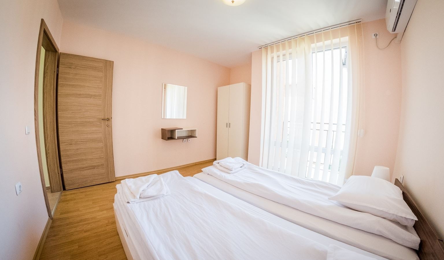 rooms-2-bedroom-standard-apartment-balcony-or-terrace