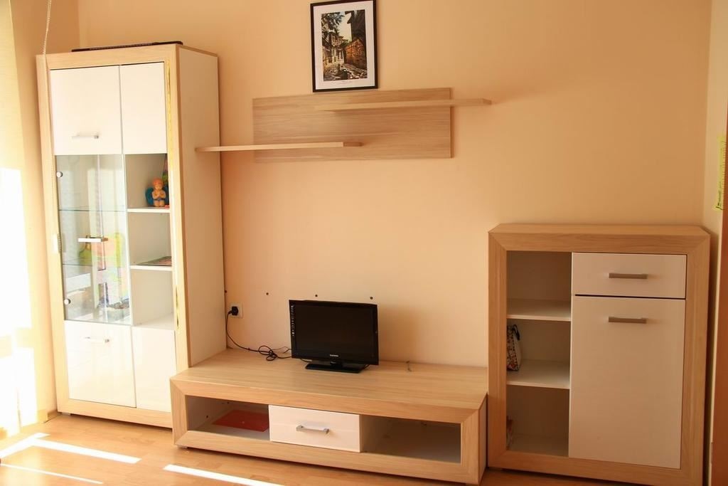 rooms-standard-studio-balcony-or-terrace