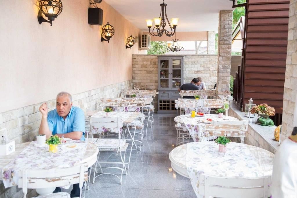 restaurants-main-restaurant