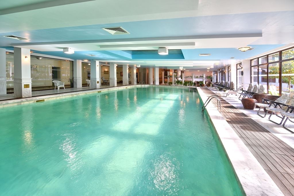 pools-indoor-pool