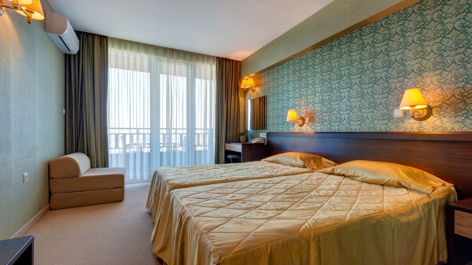 rooms-double-standard-room-seaview-balcony-or-terrace