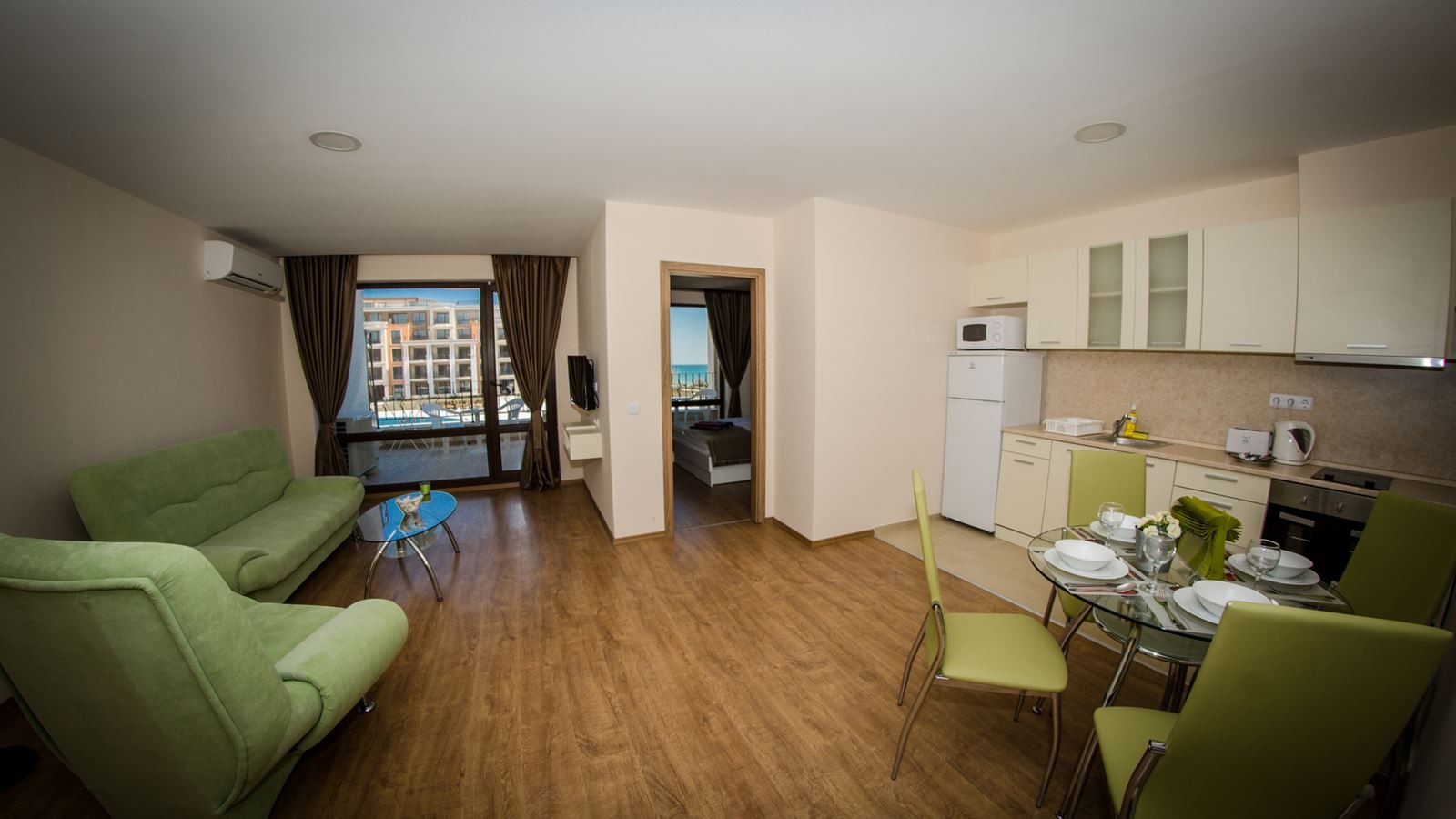 rooms-2-bedroom-deluxe-apartment-balcony-or-terrace