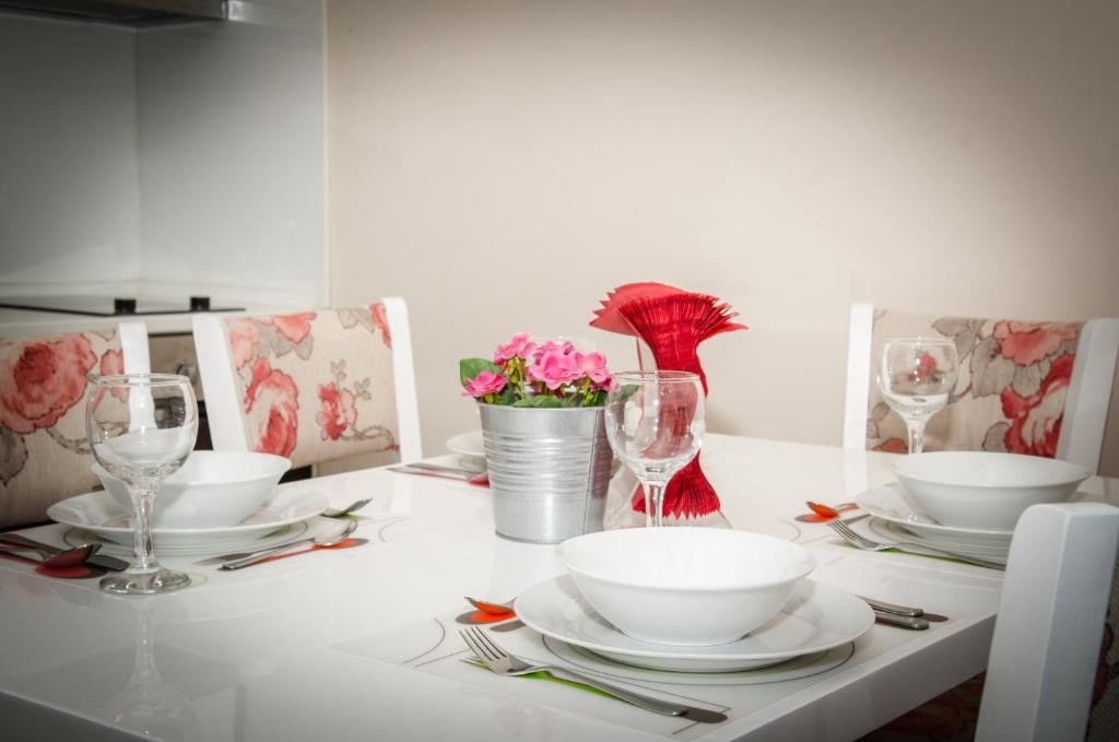 rooms-standard-apartment-balcony-or-terrace