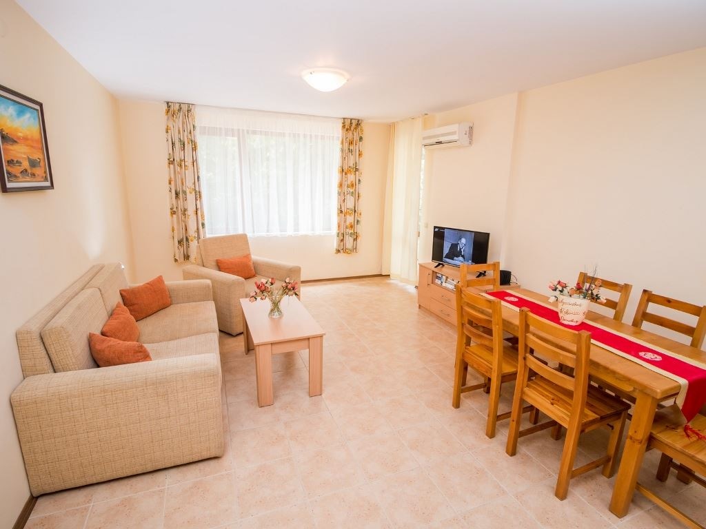 rooms-2-bedroom-standard-apartment-balcony