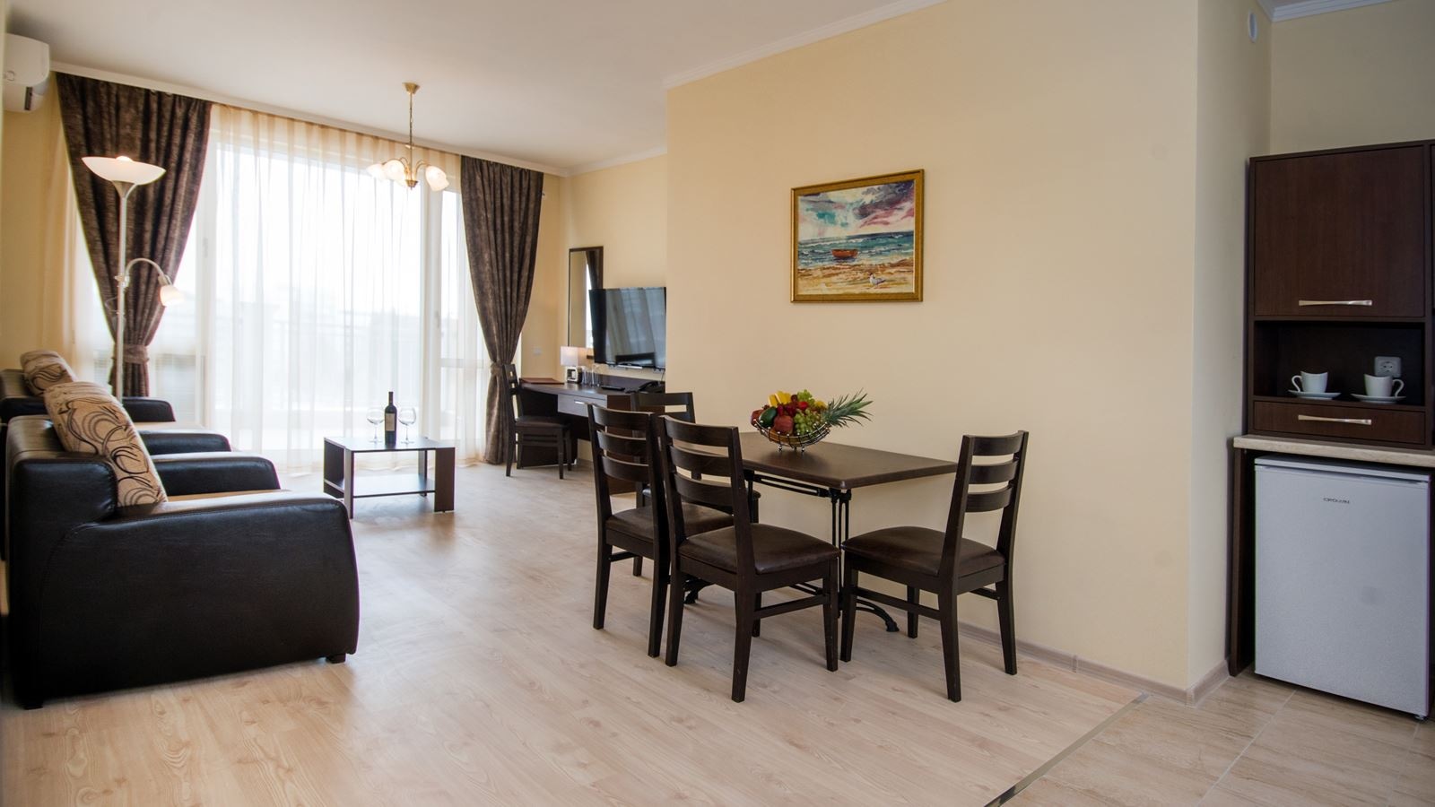 rooms-2-bedroom-standard-apartment-balcony-or-terrace