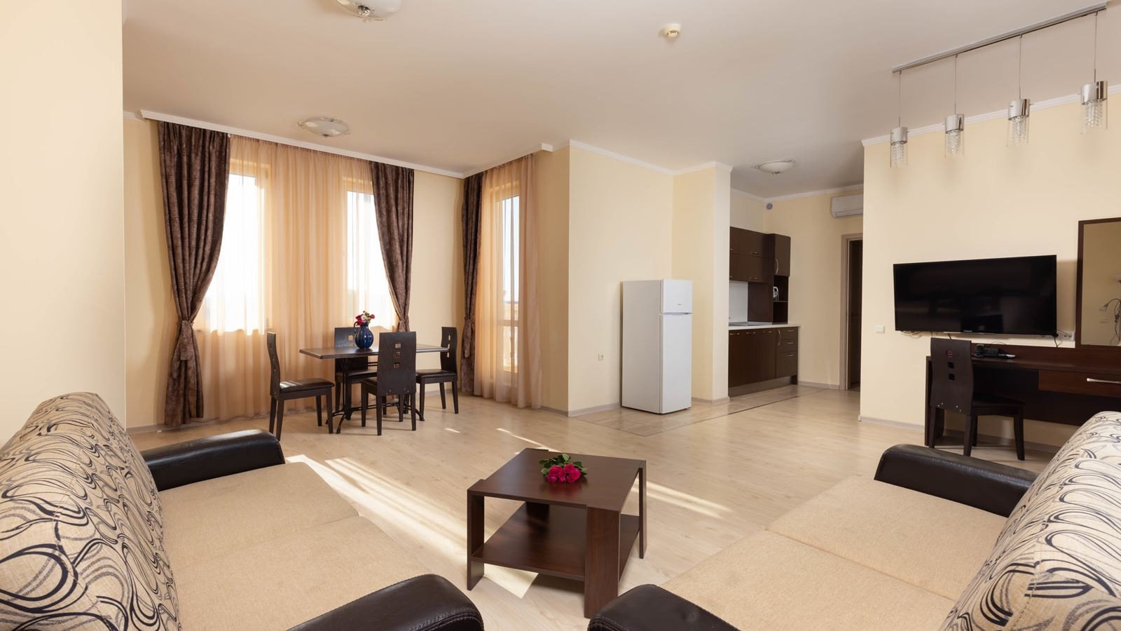 rooms-2-bedroom-deluxe-apartment-seaview-balcony-or-terrace