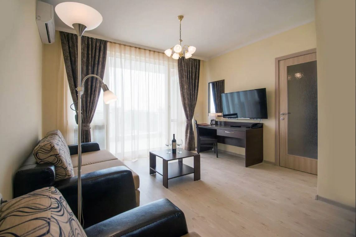 rooms-2-bedroom-deluxe-apartment-seaview-balcony-or-terrace