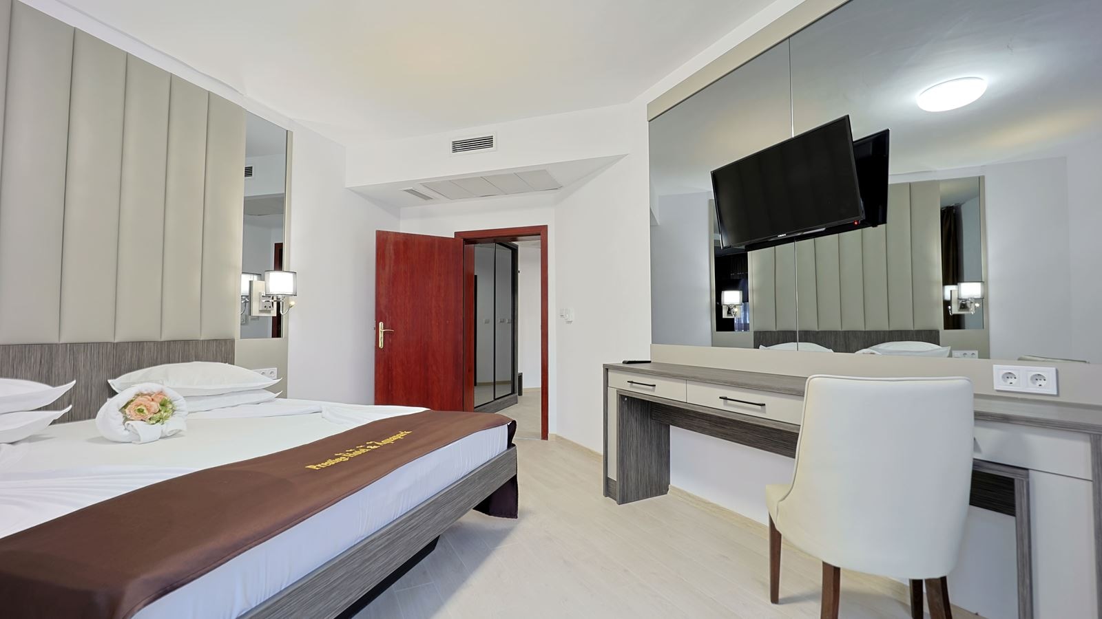 rooms-two-bedroom-apartment