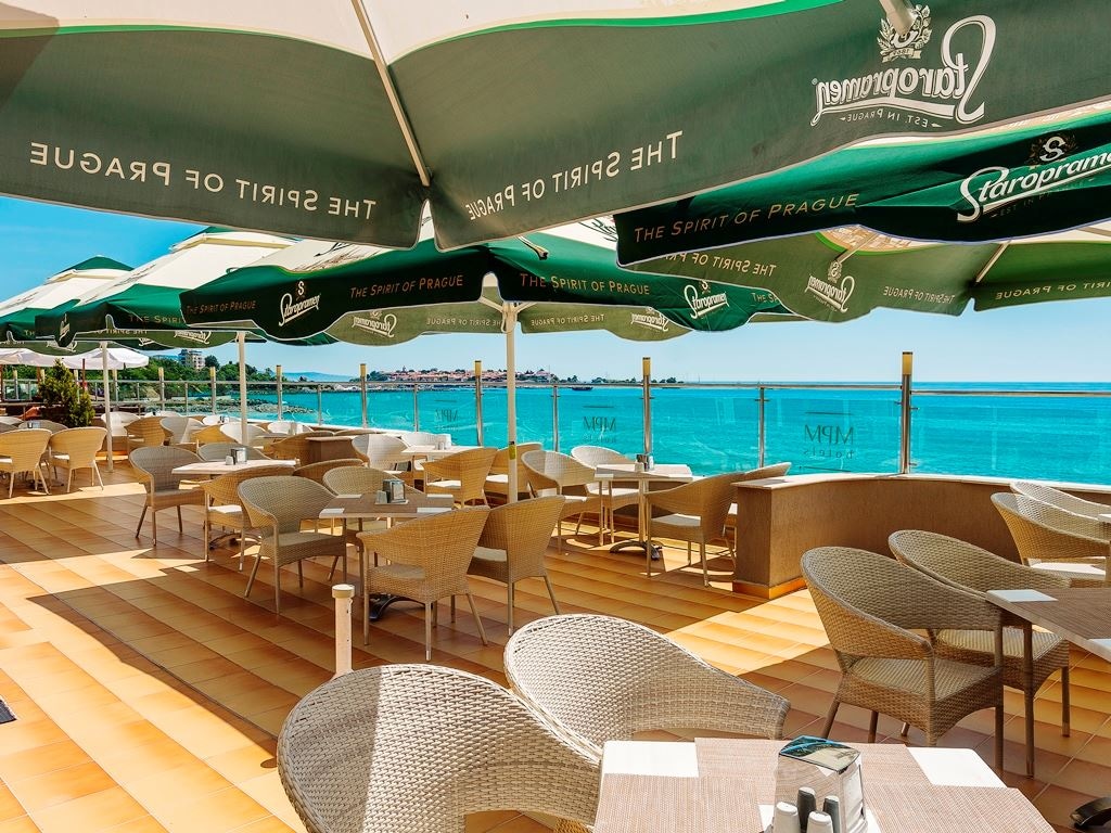 restaurants-restaurants