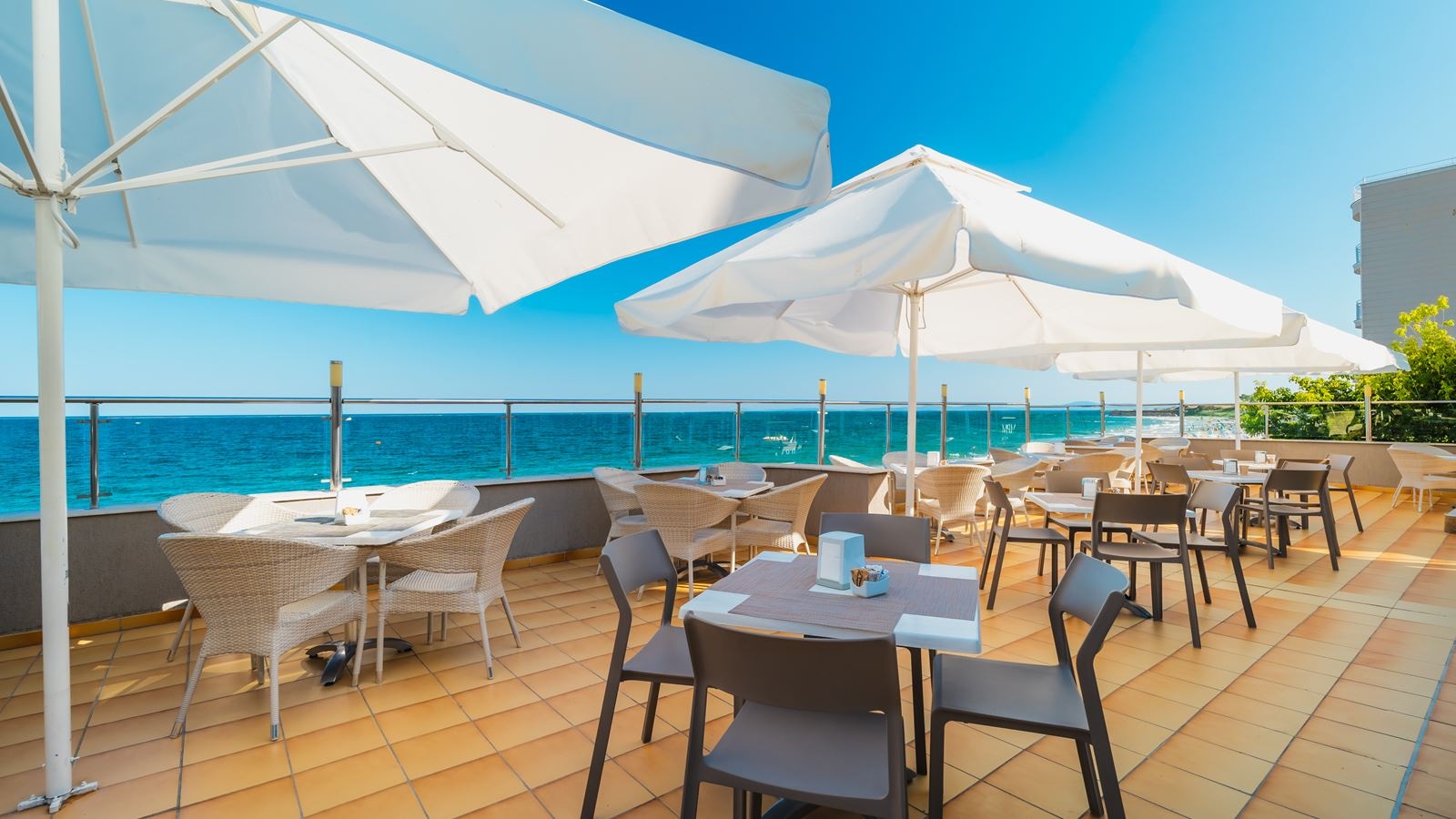 restaurants-main-restaurant