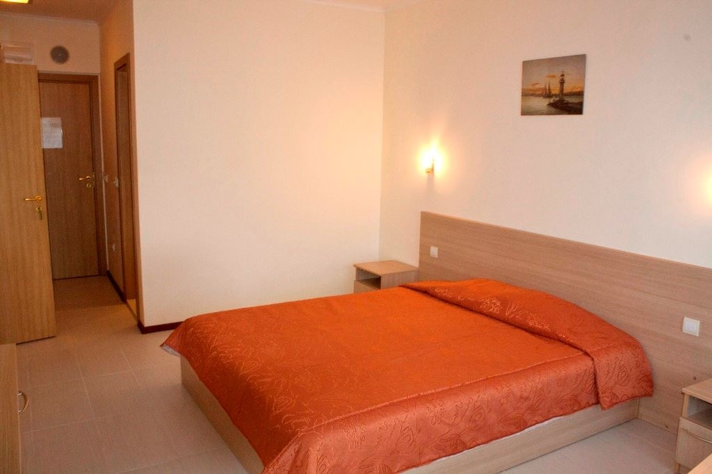 rooms-standard-room-balcony