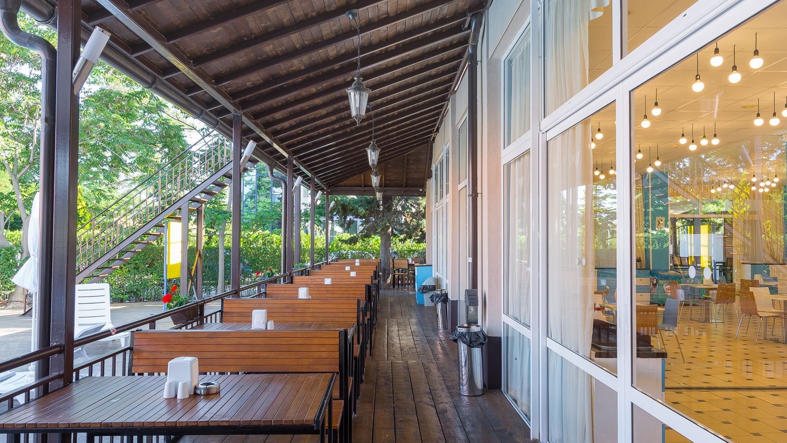 restaurants-main-restaurant