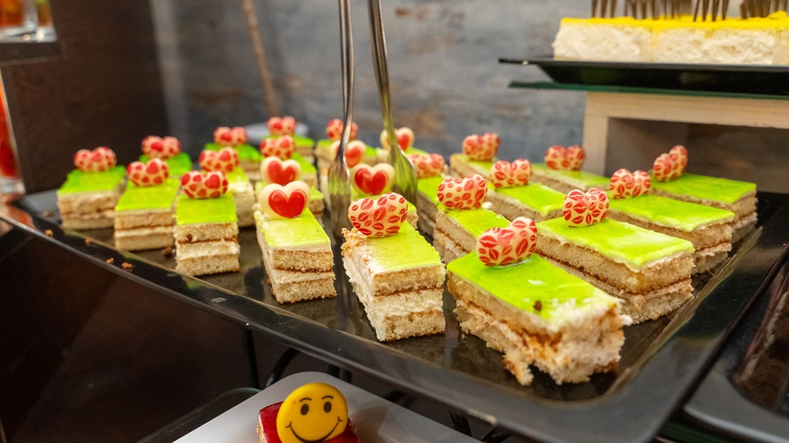 restaurants-main-restaurant