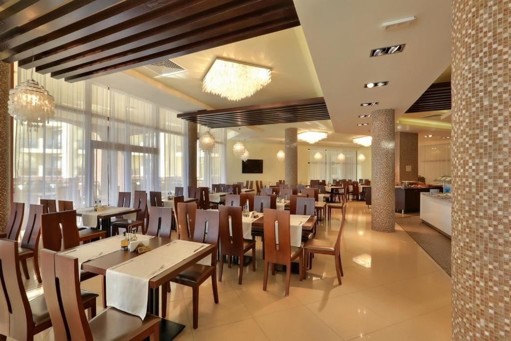 restaurants-restaurants