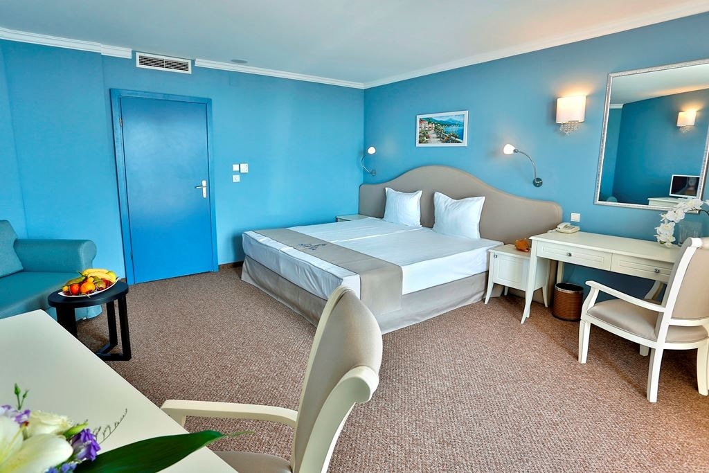 rooms-twin-standard-room