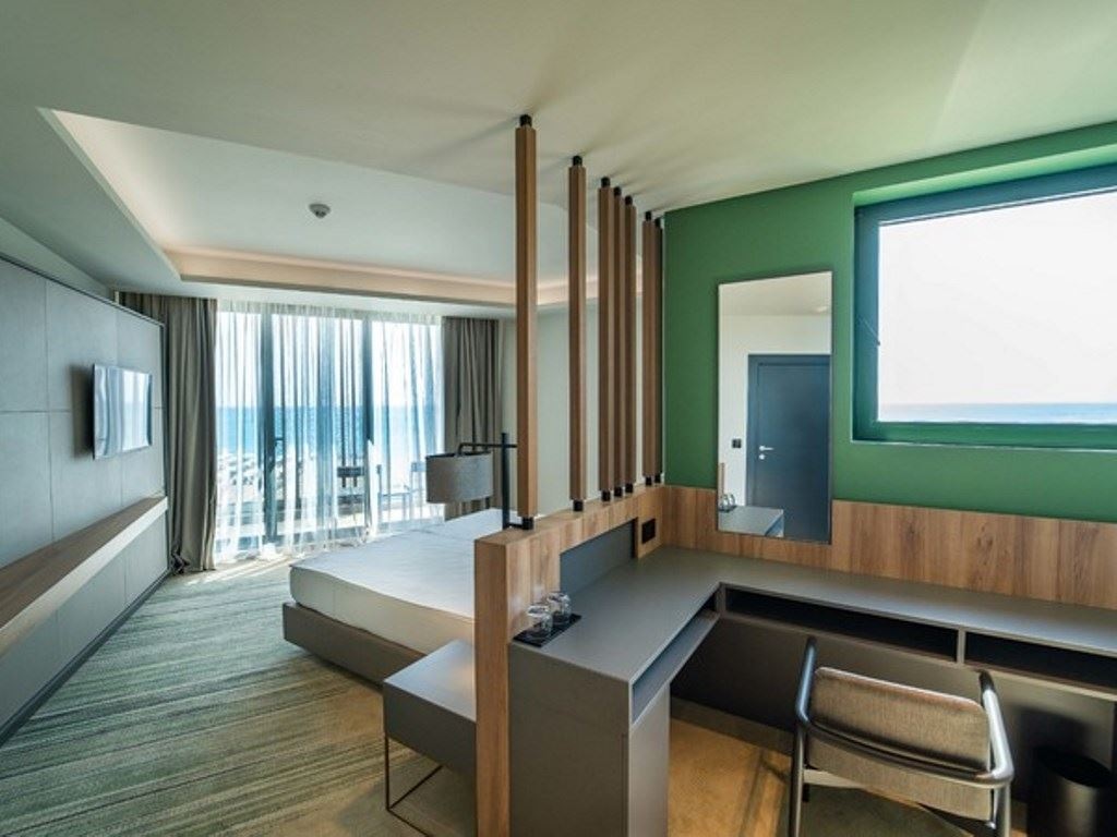 rooms-standard-suite-seaview-balcony-or-terrace