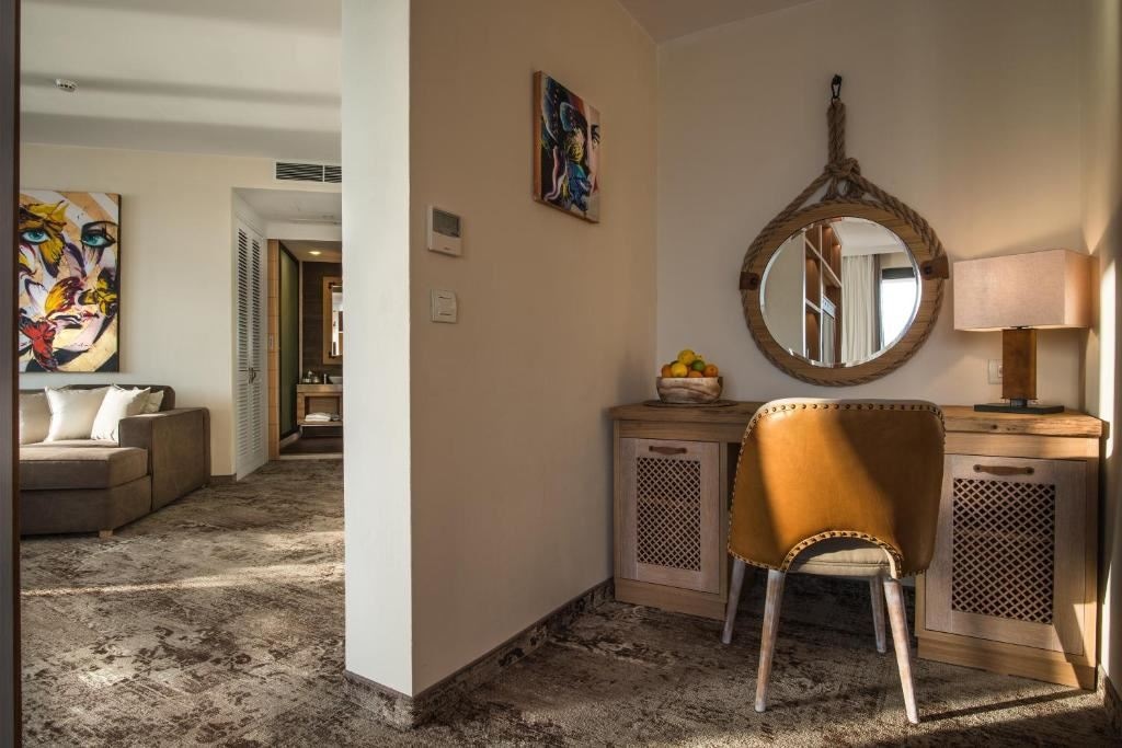 rooms-standard-apartment-garden-view-balcony-or-terrace