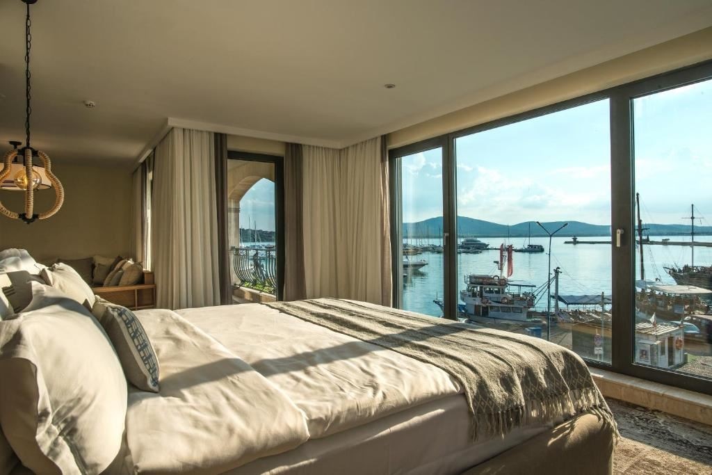 rooms-standard-apartment-garden-view-balcony-or-terrace