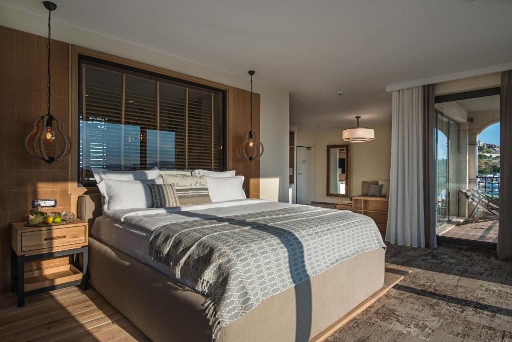 rooms-standard-apartment-garden-view-balcony-or-terrace