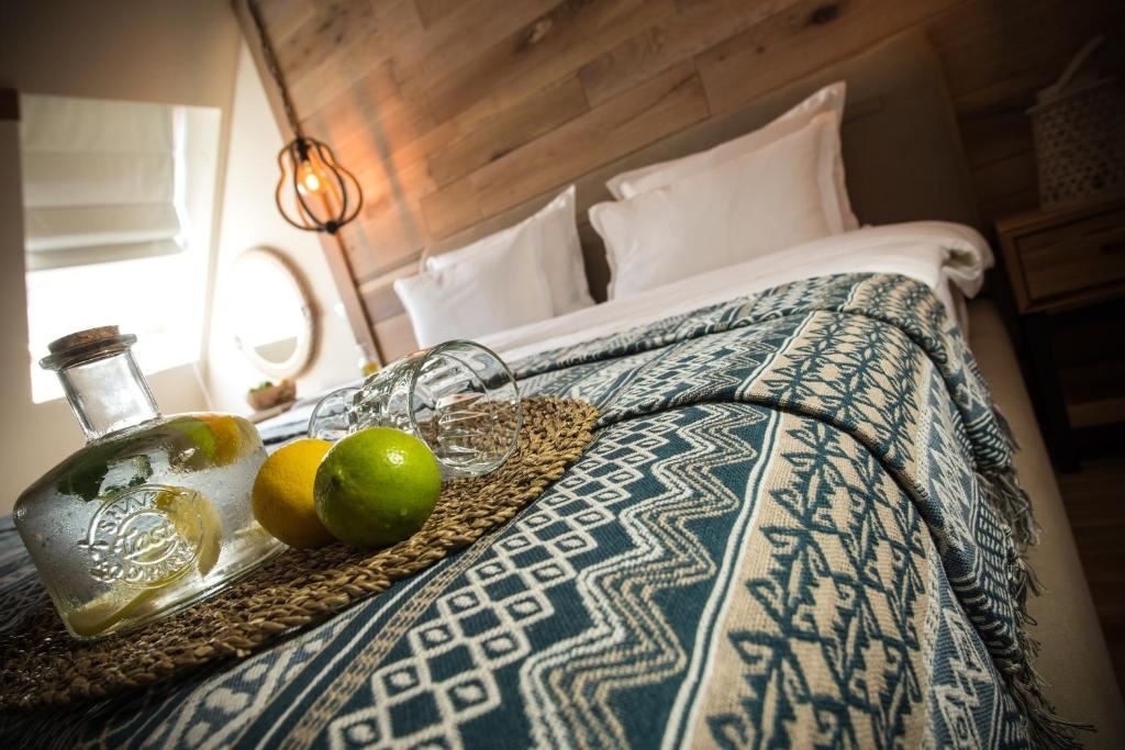 rooms-standard-room-garden-view-balcony-or-terrace